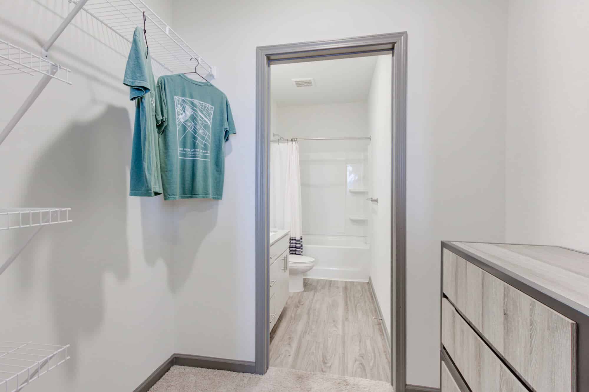 the row at the stadium luxury off campus towhome apartments near university of south carolina spacious walk in closets private bathrooms